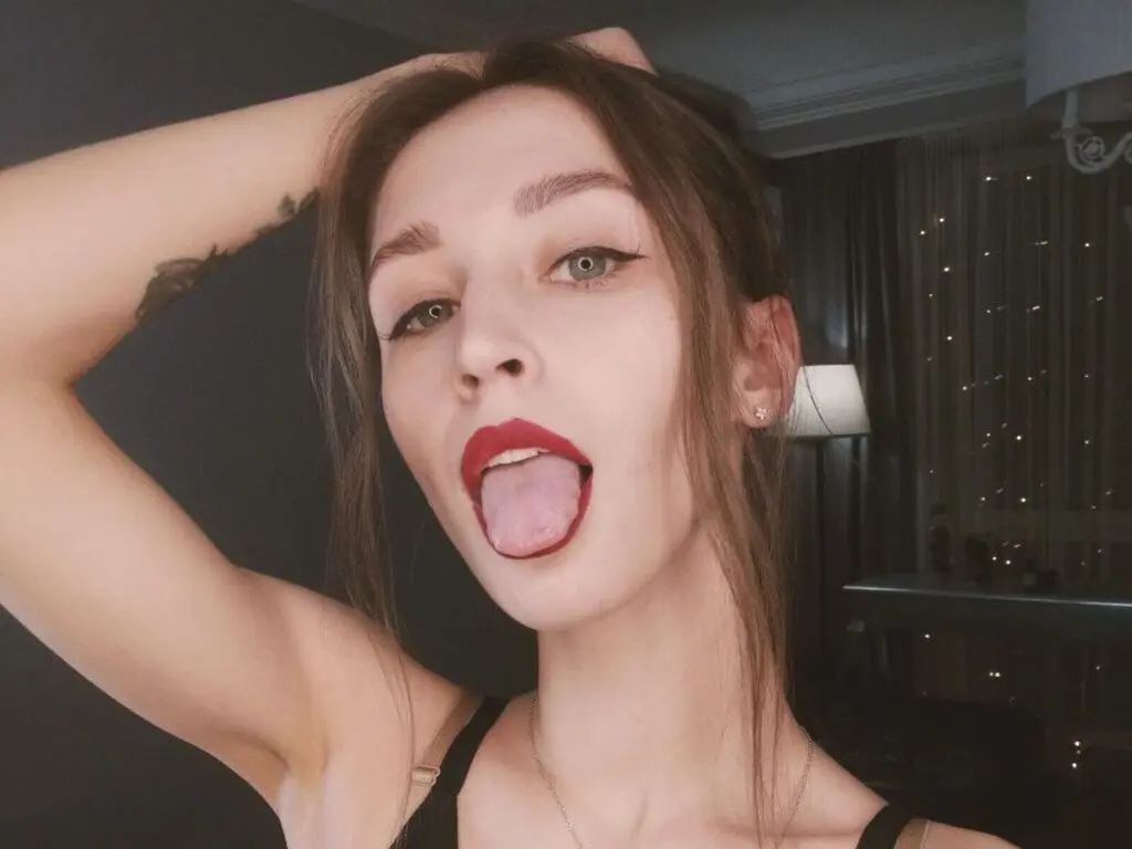 Enter AraAcey Recorded Private