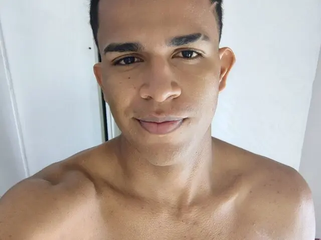 Enter AstonVera Recorded Private