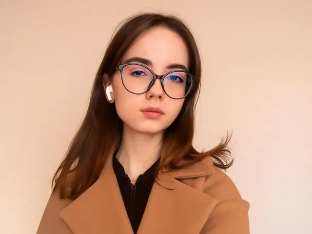 Enter MoliLevran Recorded Private